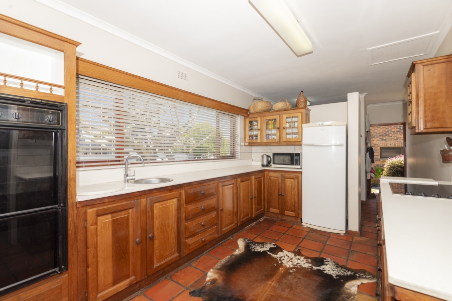 4 Bedroom Property for Sale in Middedorp Western Cape